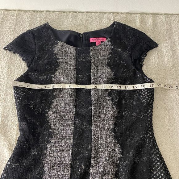 Betsey‎ Johnson Gray Sheath Dress Cap Short Sleeve Black Lace Overlay women’s 8 - Picture 10 of 13